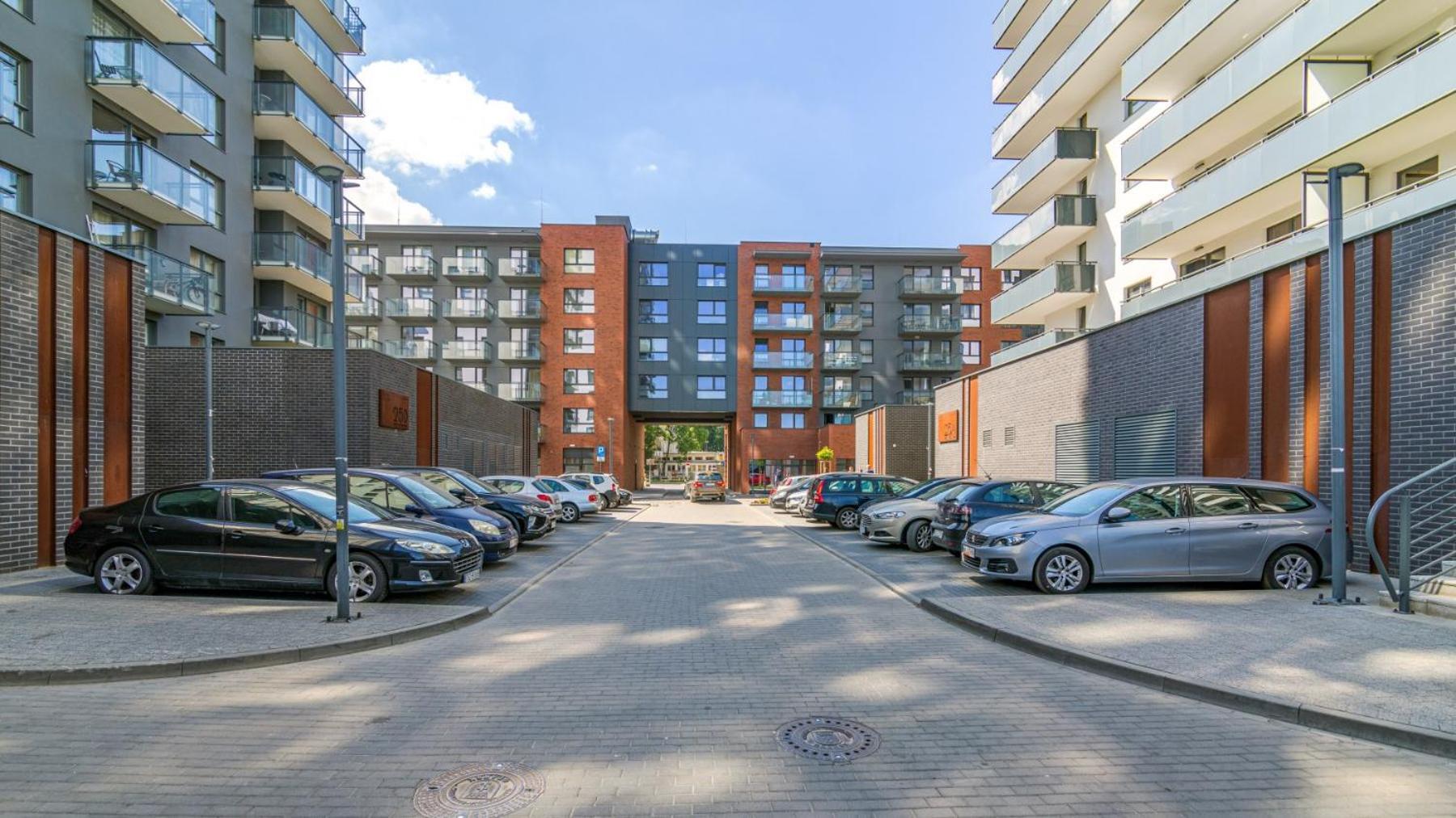 Relax Apartments - Gdansk Central & Parking — Photos 1